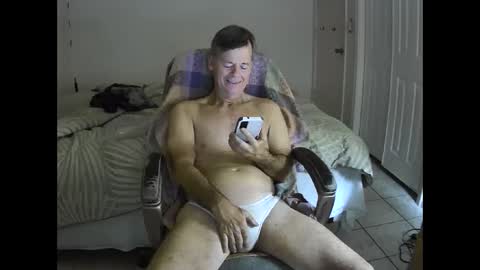 Snapshot of hewes1 chatting on 12-07-24, 06:32 hewes1 online show from 12-07-24, 06:32