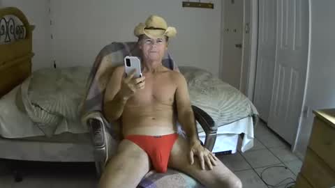 Snapshot of hewes1 chatting on 02-18-25, 10:16 hewes1 online show from 02-18-25, 10:16