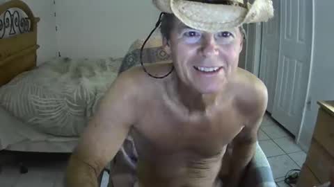 Snapshot of hewes1 chatting on 02-24-25, 09:32 hewes1 online show from 02-24-25, 09:32