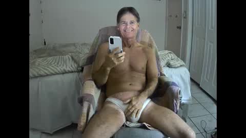 Snapshot of hewes1 chatting on 03-07-25, 08:13 hewes1 online show from 03-07-25, 08:13