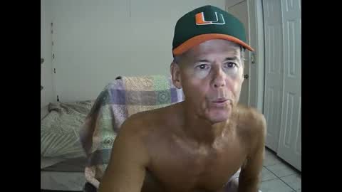 Snapshot of hewes1 chatting on 09-20-25, 11:28 hewes1 online show from 09-20-25, 11:28