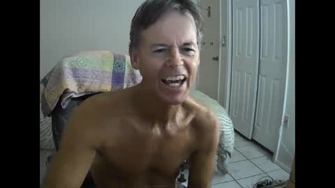 Snapshot of hewes1 chatting on 10-24-25, 08:55 hewes1 online show from 10-24-25, 08:55