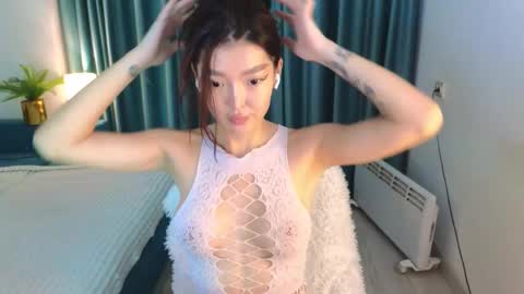 Audrey online show from 11-03-25, 03:02