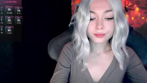  Nora  online show from 10-28-25, 06:54