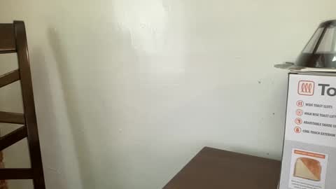 Snapshot of heybluebabe chatting on 02-12-25, 06:09 Blue  online show from 02-12-25, 06:09