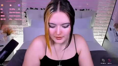 Amazing Mary  online show from 10-08-25, 11:08