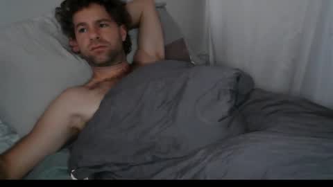 Snapshot of heytheretigers chatting on 12-14-25, 04:12 Lollie Bam Tesoro online show from 12-14-25, 04:12