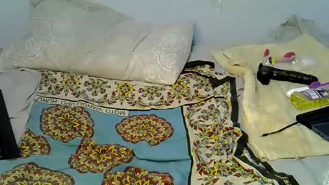 Snapshot of heyybanan chatting on 03-10-25, 06:56 heyybanan online show from 03-10-25, 06:56