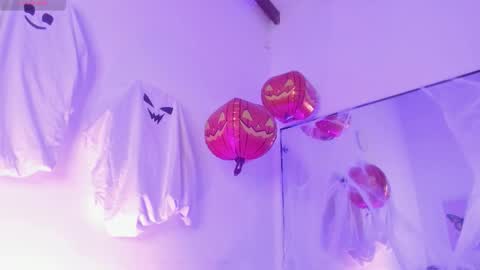 Snapshot of heyyo1808 chatting on 10-21-25, 11:16 heyyo1808 online show from 10-21-25, 11:16