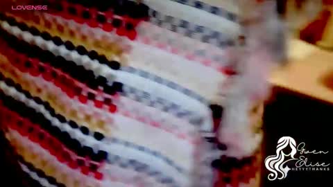 Gwen Elise online show from 11-13-25, 06:07