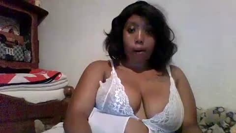 hheritinaa online show from 12-15-25, 12:09