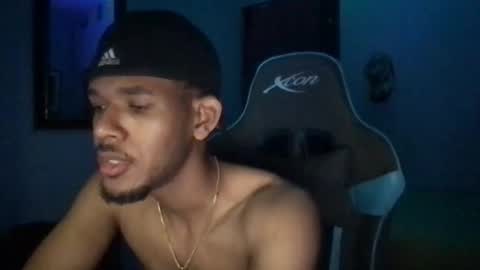 Snapshot of hhotcrazy chatting on 10-22-25, 06:35 hhotcrazy online show from 10-22-25, 06:35