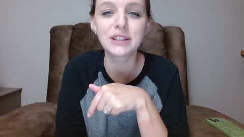 Paige online show from 10-29-25, 01:13