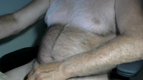 Snapshot of higgins11 chatting on 07-11-26, 04:59 higgins11 online show from 07-11-26, 04:59