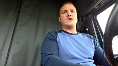 Snapshot of higheststandard chatting on 12-02-25, 08:26 the dick king online show from 12-02-25, 08:26