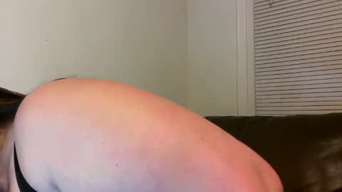 Snapshot of highnesscali37 chatting on 02-14-25, 02:39 Highnesscali37 online show from 02-14-25, 02:39