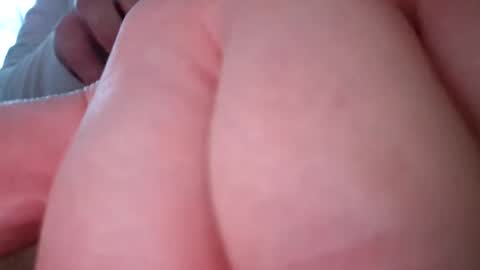 Snapshot of highsex28x chatting on 11-04-25, 03:33 highsex28x online show from 11-04-25, 03:33