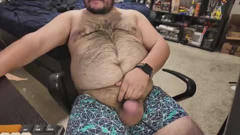 Snapshot of higuy527 chatting on 10-10-25, 02:32 Joe online show from 10-10-25, 02:32