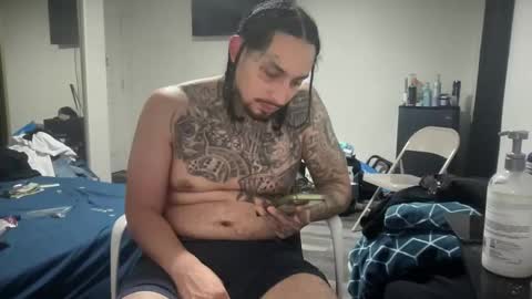 Snapshot of hihello7777 chatting on 12-22-25, 07:27 hihello7777 online show from 12-22-25, 07:27