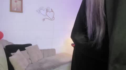 hikaru_dl online show from 03-03-25, 04:14