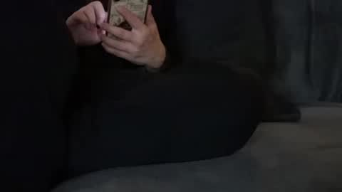 Snapshot of hikinks chatting on 10-17-25, 03:10 hikinxxx online show from 10-17-25, 03:10