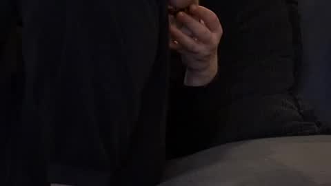 Snapshot of hikinks chatting on 11-01-25, 03:52 hikinxxx online show from 11-01-25, 03:52