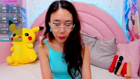 Hikori online show from 12-12-24, 01:43