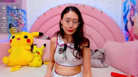 Hikori online show from 02-06-25, 01:27