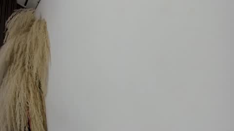 Hilary Thomsom online show from 02-12-26, 11:38