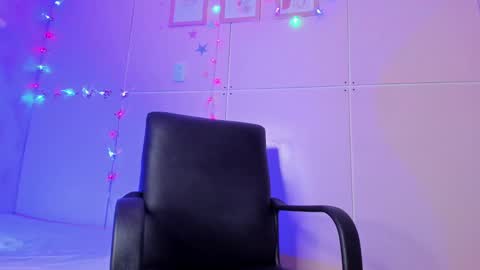  Hillary  online show from 12-11-24, 08:36