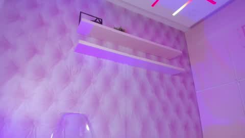  Hillary  online show from 02-21-25, 10:39