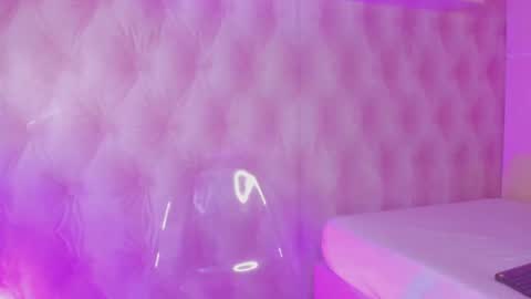  Hillary  online show from 03-04-25, 06:47