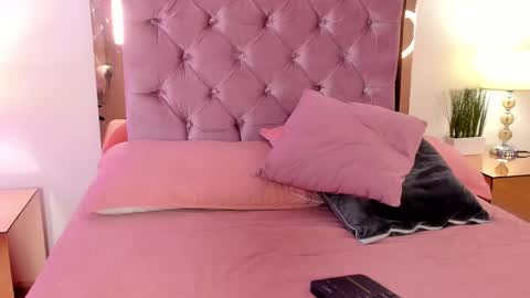 Hillary online show from 11-26-25, 03:29