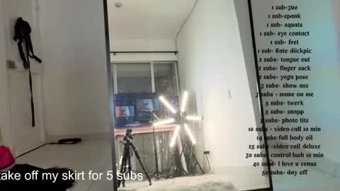 hillsdandarkie_44 online show from 11-12-25, 01:39