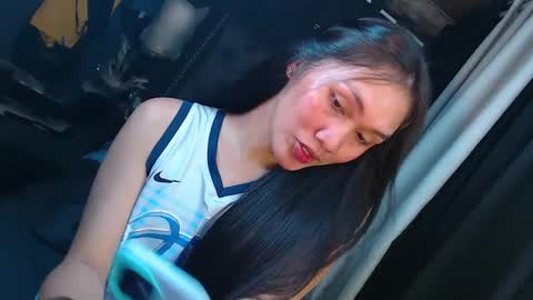 Snapshot of himarika chatting on 01-13-25, 08:15 yuricah online show from 01-13-25, 08:15