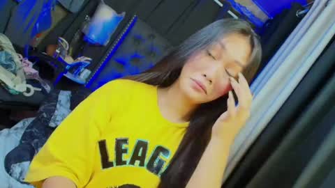 Snapshot of himarika chatting on 01-27-25, 01:05 yuricah online show from 01-27-25, 01:05