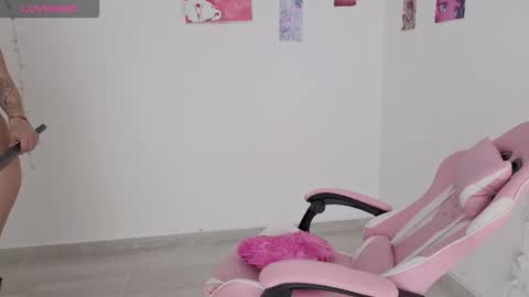 Hime ko online show from 12-18-25, 07:09