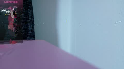 Inori Independent model online show from 04-11-26, 11:42