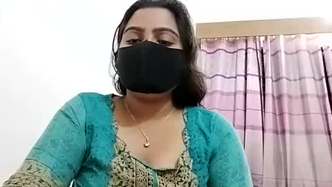 himuhimu22 online show from 11-26-25, 08:54