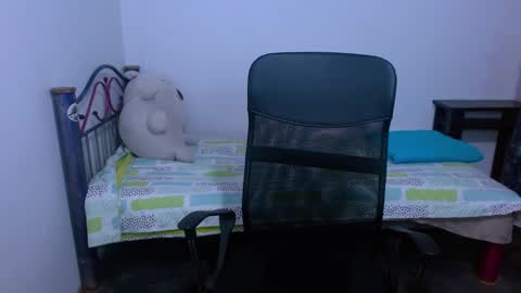      0600AM-1100AM - online show from 10-11-25, 04:12