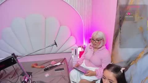 hinata_dolly online show from 10-25-25, 08:36