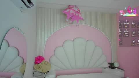 hinata_dolly online show from 04-04-26, 11:08