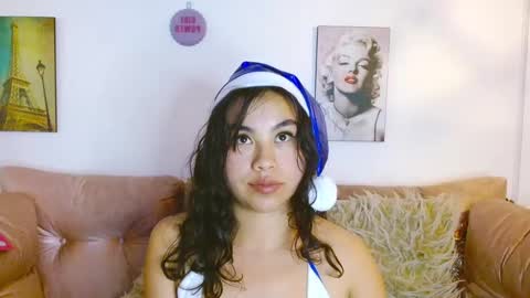 hinata lee online show from 12-23-24, 10:21