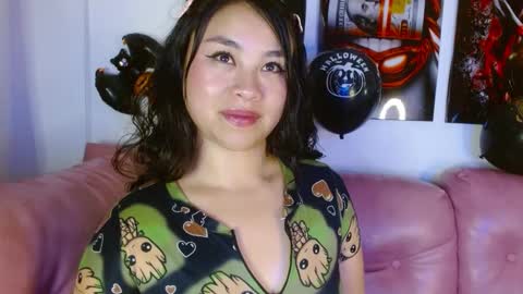 hinata lee online show from 10-10-25, 11:26