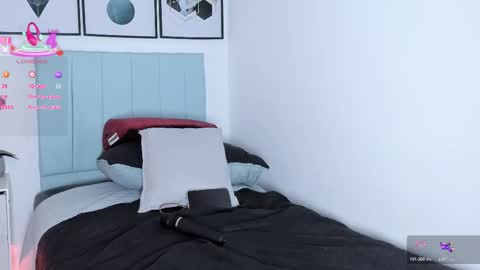 Hinazuru online show from 01-31-26, 07:11