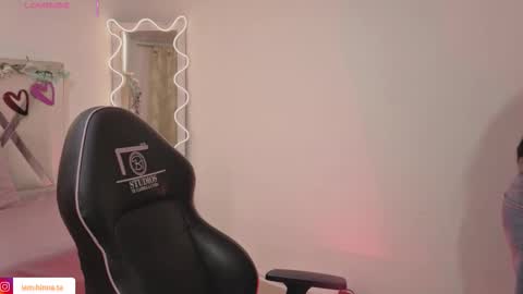 HINNA online show from 11-23-25, 03:17