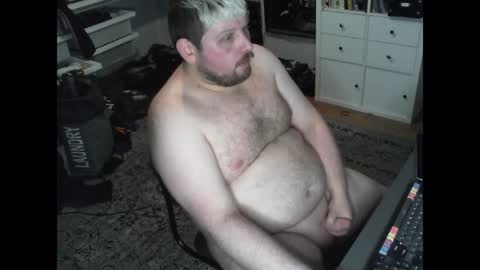 Snapshot of hipguy91 chatting on 01-25-25, 10:51 hipguy91 online show from 01-25-25, 10:51