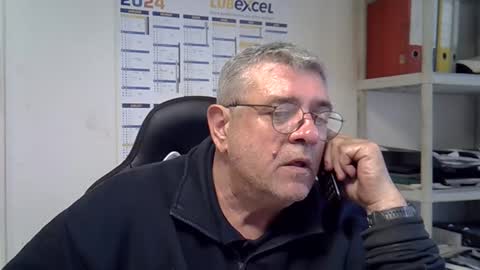 Snapshot of hippopotame17 chatting on 12-05-24, 10:44 hippo online show from 12-05-24, 10:44