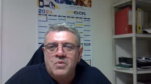 Snapshot of hippopotame17 chatting on 12-05-24, 04:55 hippo online show from 12-05-24, 04:55