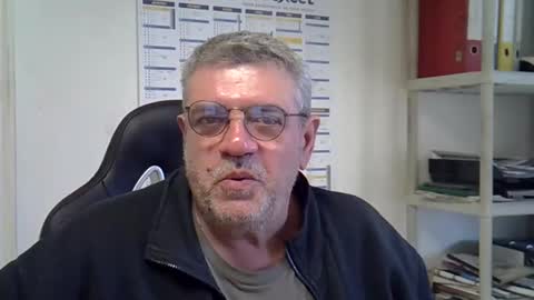 Snapshot of hippopotame17 chatting on 12-11-24, 09:52 hippo online show from 12-11-24, 09:52